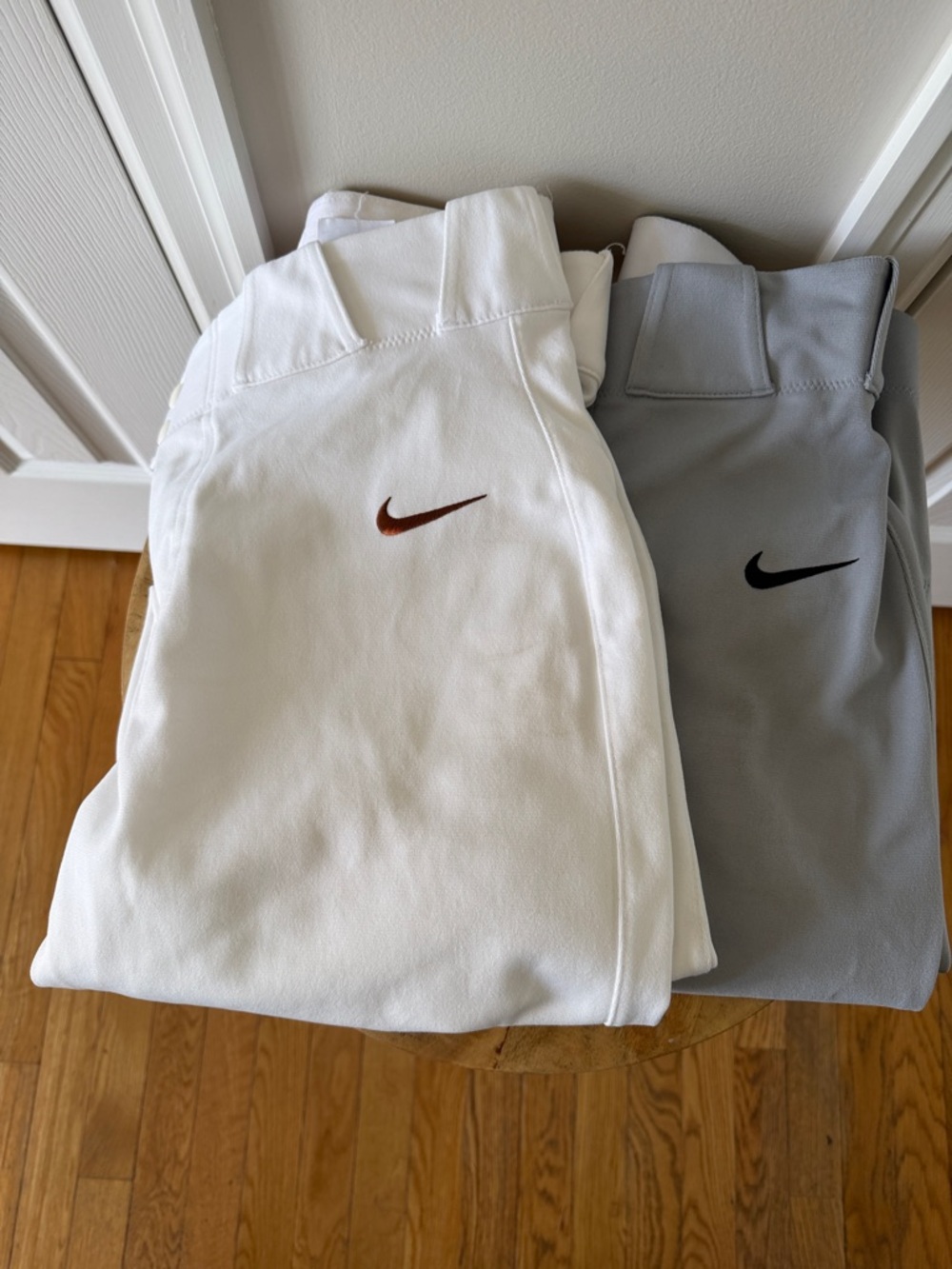 Nike Mens’ Baseball Pants in White and Light Gray